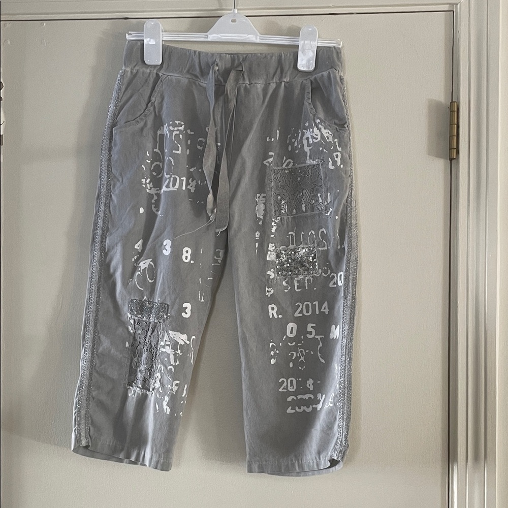 Stylish Gray Capris for Women